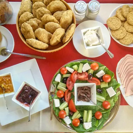 Archontiko Πανσιόν Μυστράς